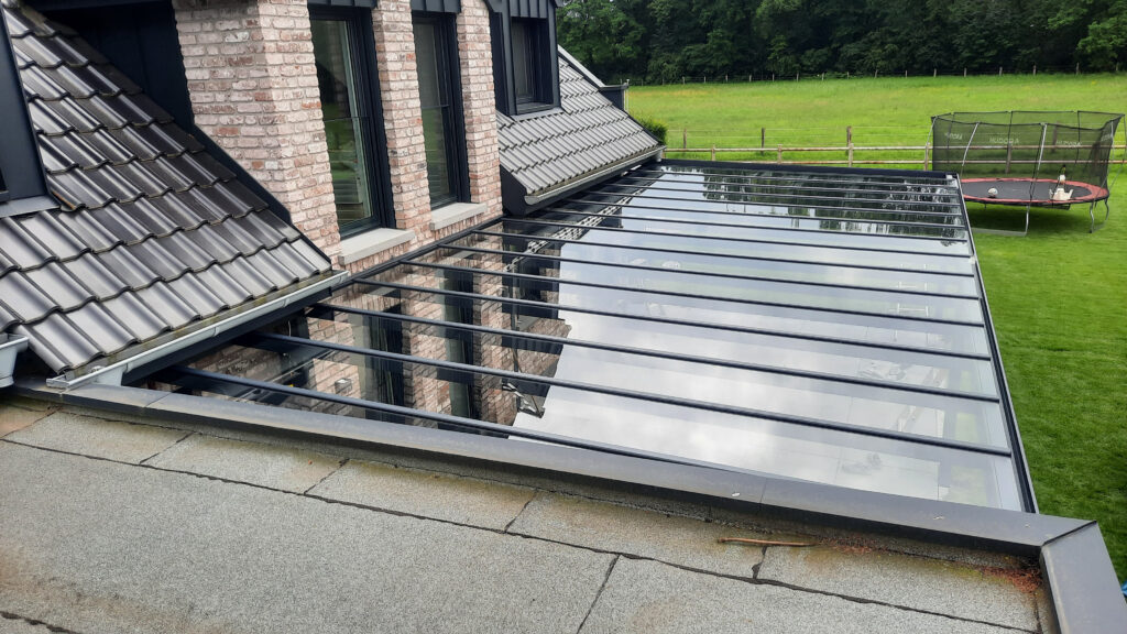 Hochwertige Glaseindeckung sorgt für Durchblick