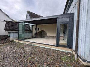 Drehtüre zum Terrassendach